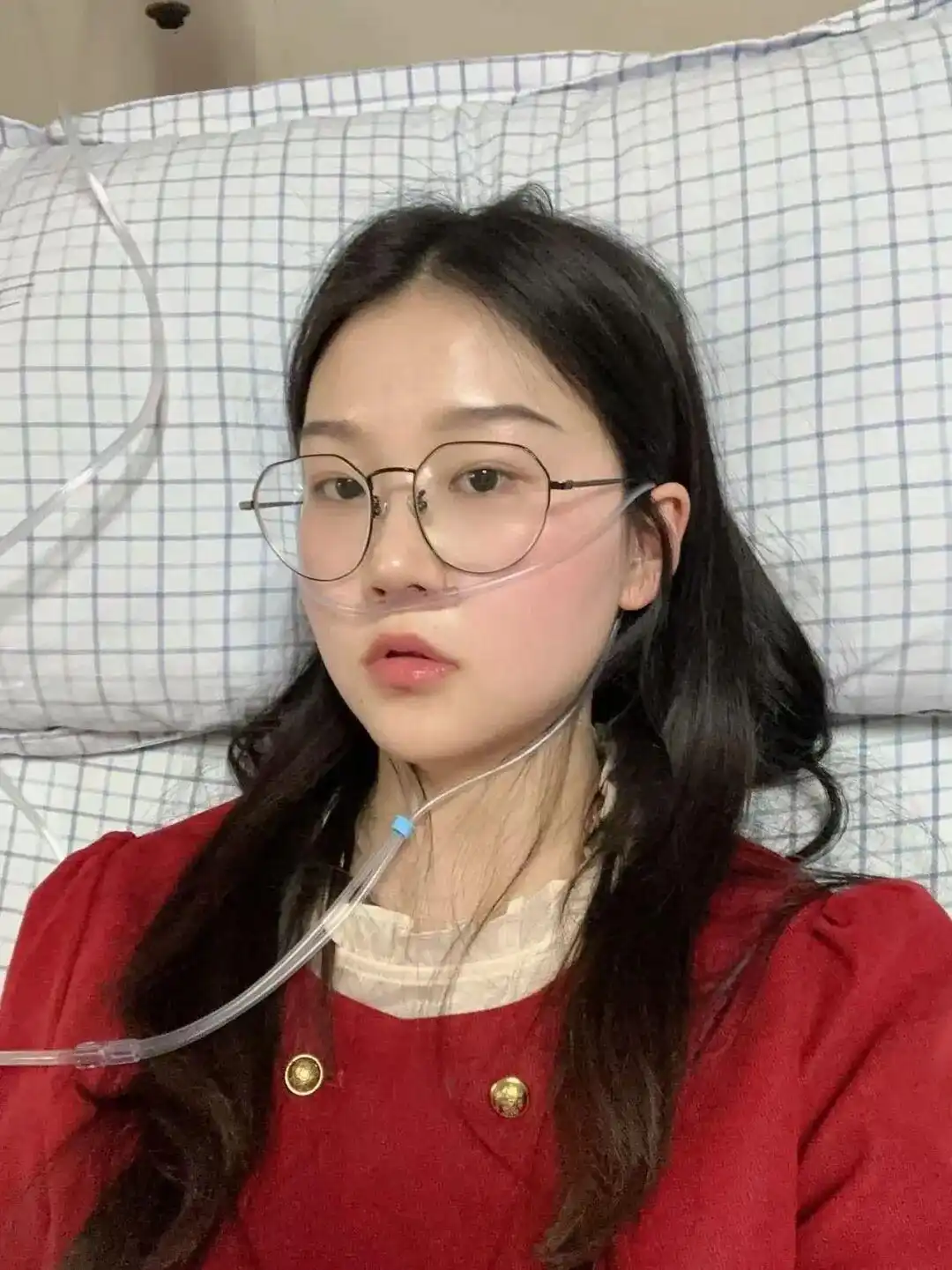 女孩肺癌晚期坚持读研：顺利毕业_抗癌读研 湖南师范大学 毕业生