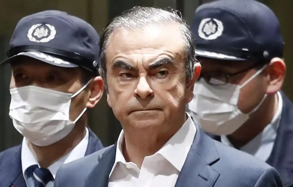 中国车企崛起_燃油车的世界正在崩塌 电车也不好过_日本汽车销量下滑