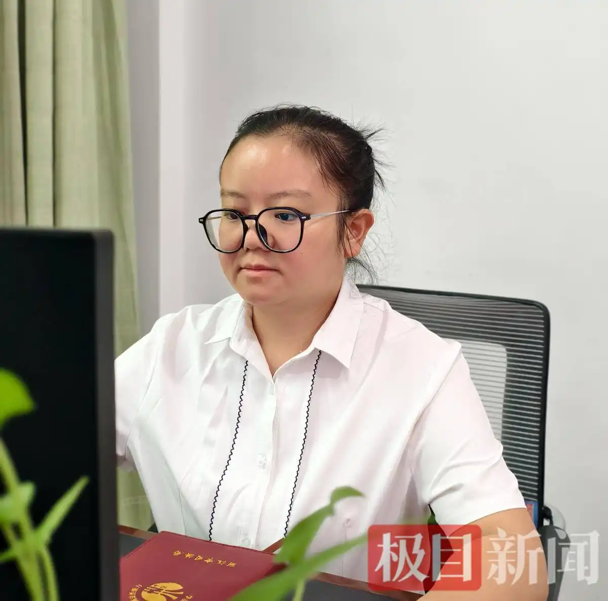 华坪女高毕业生回到家乡当教师医生_多名学生违背张桂梅忠告回到大山_华坪女高校长张桂梅事迹