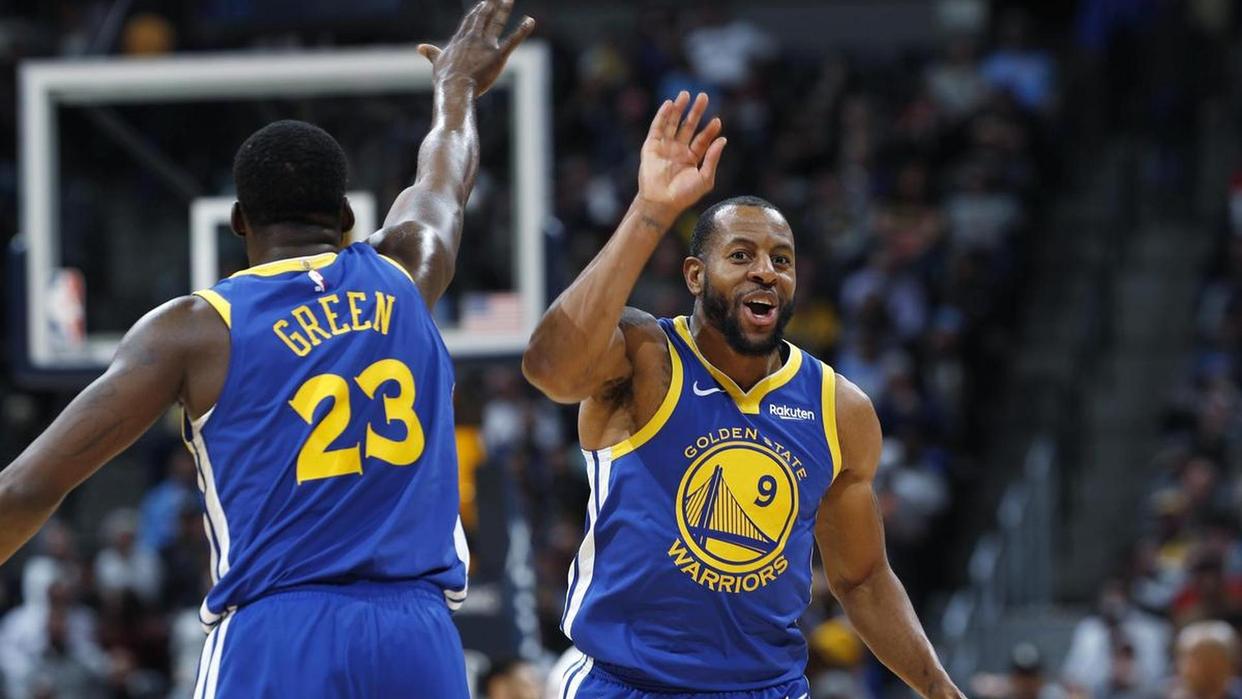 说起NBA总决赛FMVP有些年份让人觉得公正难以服人,真是让人忍不住吐槽奖项的离谱与偏颇