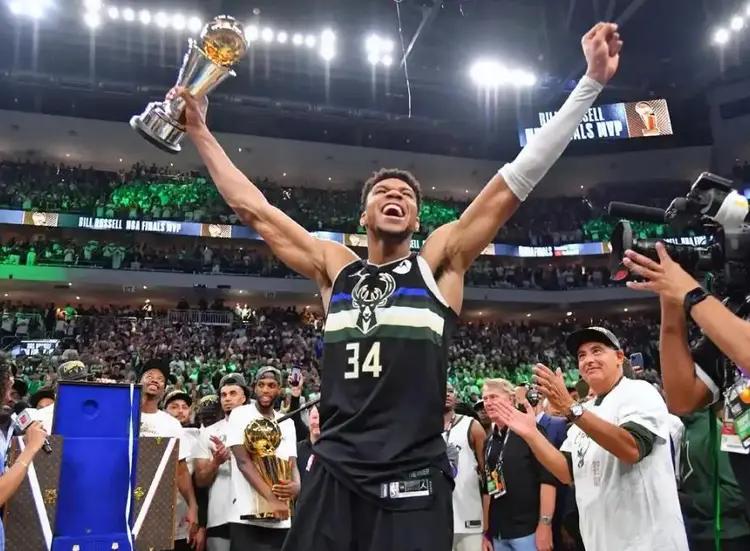 nba fmvp_字母哥数据全面压制贾巴尔_字母哥雄鹿队史最伟大球星