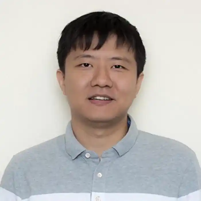 邓煜斩获菲尔兹奖,成为首位获得该奖项的中国籍数学家