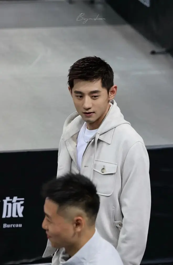 张继科杭州乒乓球馆_刘诗雯张继科_张继科乒乓球教学