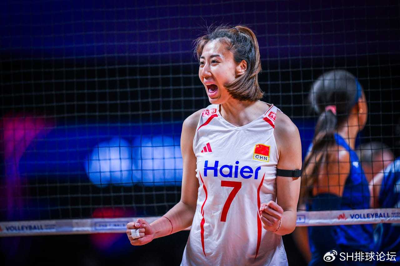 中国女排四分之一决赛战报庄宇珊领衔_2026世界杯排球视频_2026年世界女排联赛中国女排3比2逆转美国女排