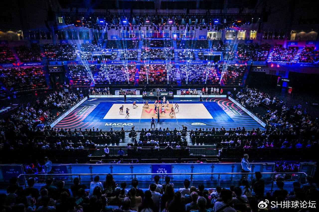 2026年世界女排联赛中国女排3比2逆转美国女排_2026世界杯排球视频_中国女排四分之一决赛战报庄宇珊领衔