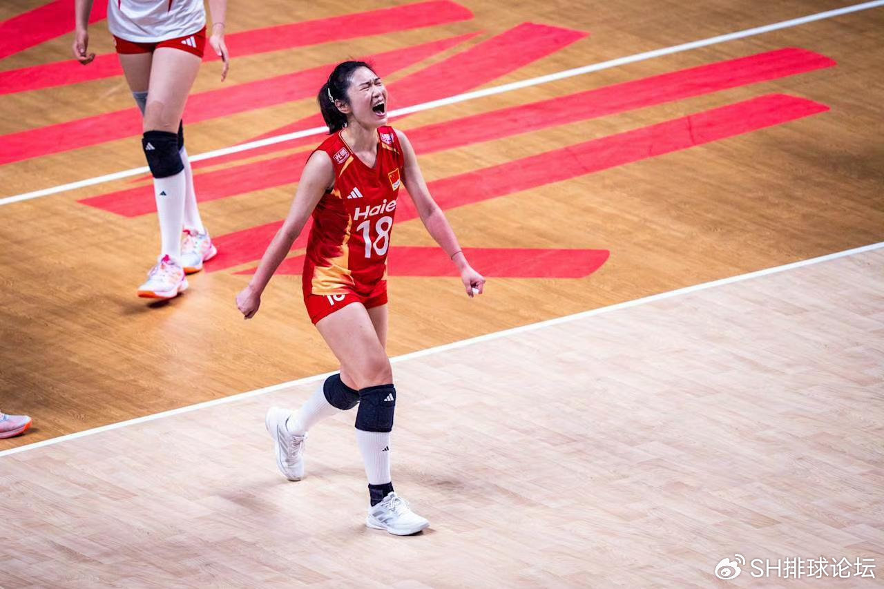 中国女排四分之一决赛战报庄宇珊领衔_2026年世界女排联赛中国女排3比2逆转美国女排_2026世界杯排球视频