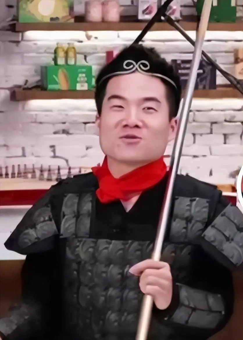 周星驰董宇辉直播访谈_功夫女足票房突破20亿_周星驰问董宇辉“拍拖了吗”